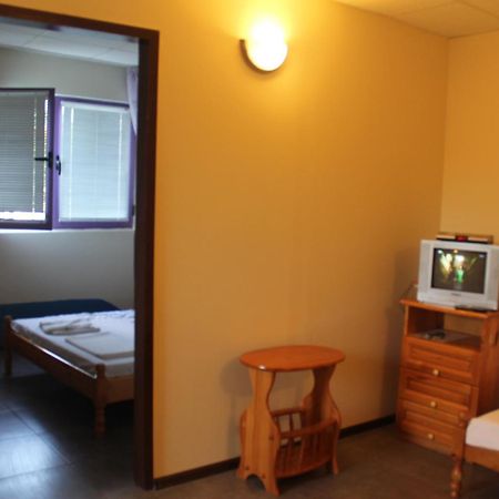 Complex Exotica Hotel Lozenets Bagian luar foto