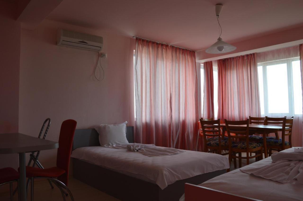 Complex Exotica Hotel Lozenets Bagian luar foto