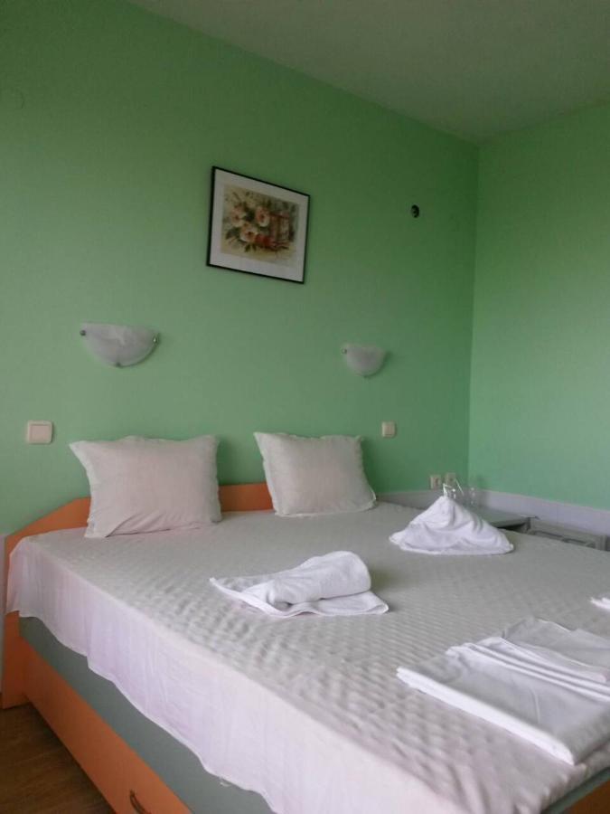 Complex Exotica Hotel Lozenets Bagian luar foto