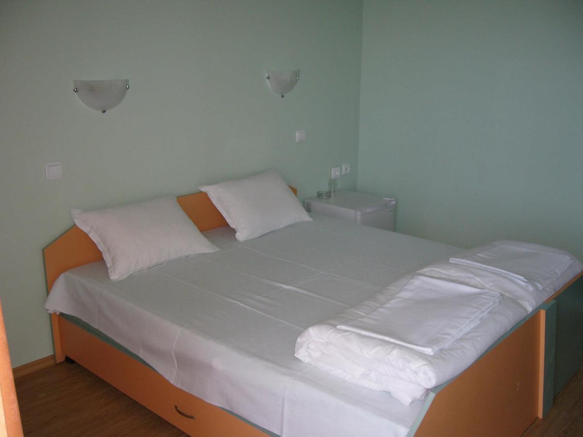 Complex Exotica Hotel Lozenets Bagian luar foto