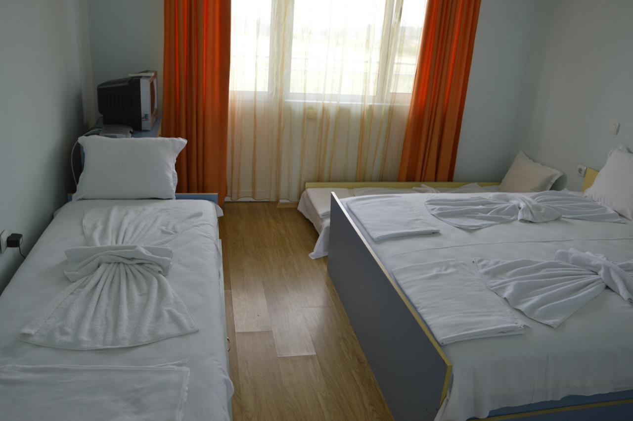 Complex Exotica Hotel Lozenets Bagian luar foto