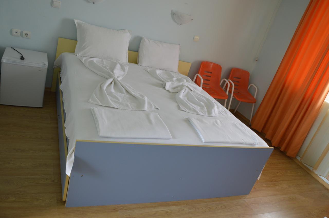 Complex Exotica Hotel Lozenets Bagian luar foto