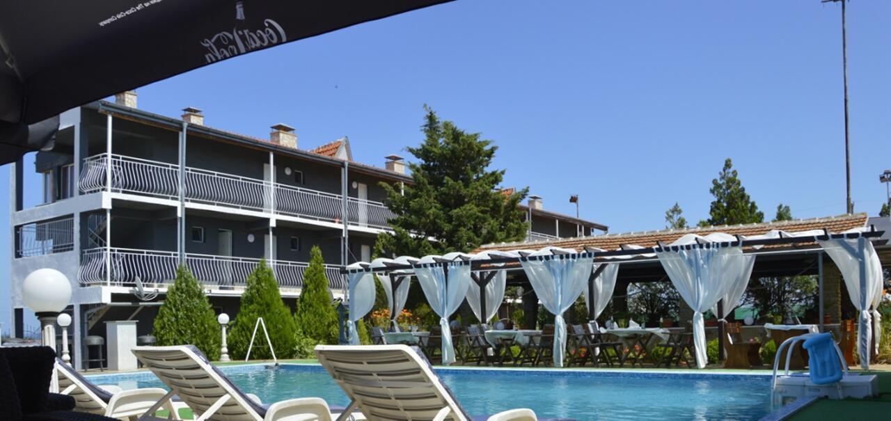 Complex Exotica Hotel Lozenets Bagian luar foto