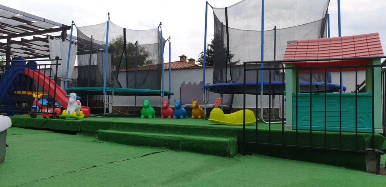 Complex Exotica Hotel Lozenets Bagian luar foto