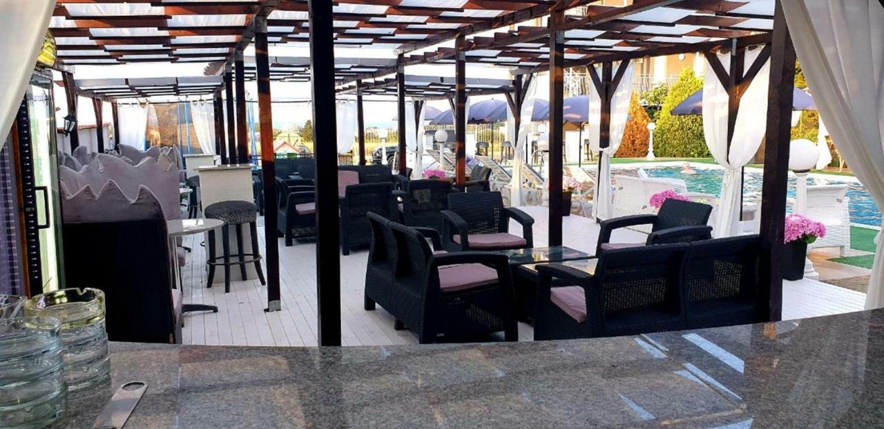 Complex Exotica Hotel Lozenets Bagian luar foto