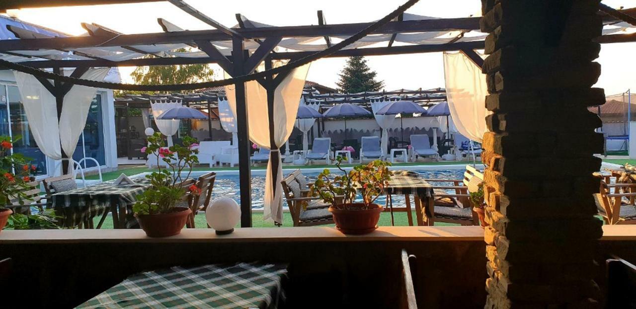Complex Exotica Hotel Lozenets Bagian luar foto